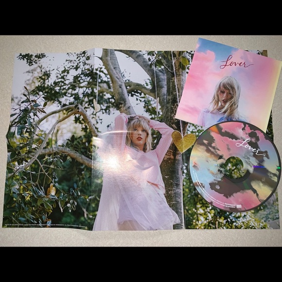 ✨ NEW - Taylor Swift Lover Album - Picture 3 of 3